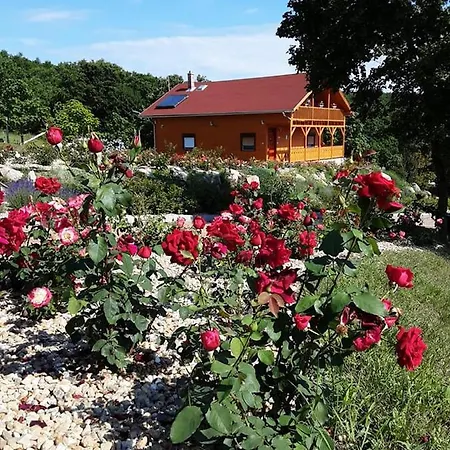 Rózsapark Maison d'hôtes Demjén