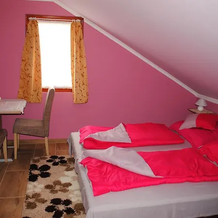 Vendégház Rózsapark 2*