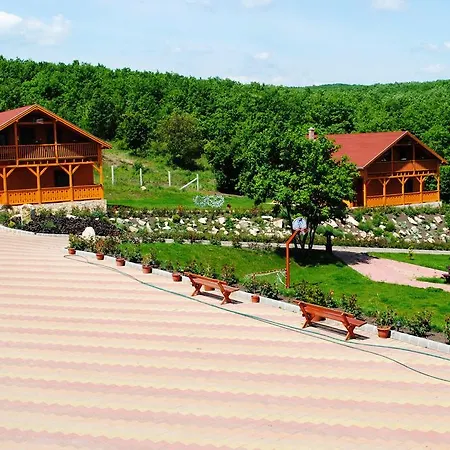 Rózsapark 2*